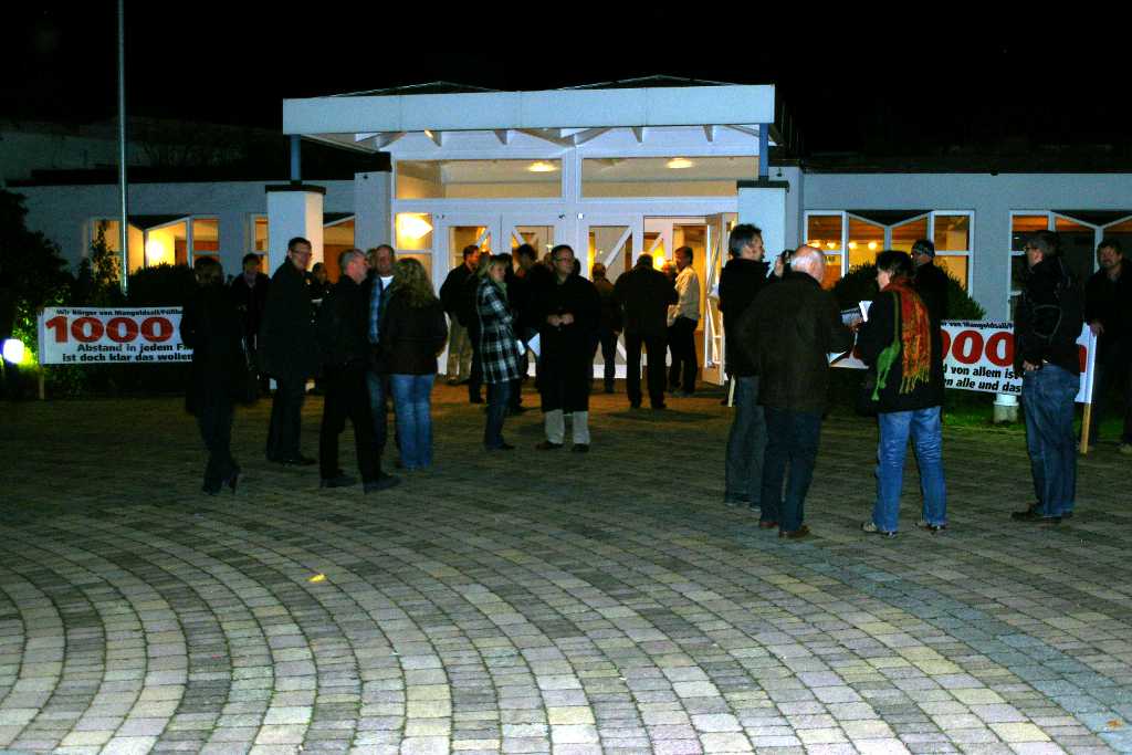 Fotostrecke "Bürgerbeteiligung zum Thema Windkraft in Neuensteins Stadthalle"