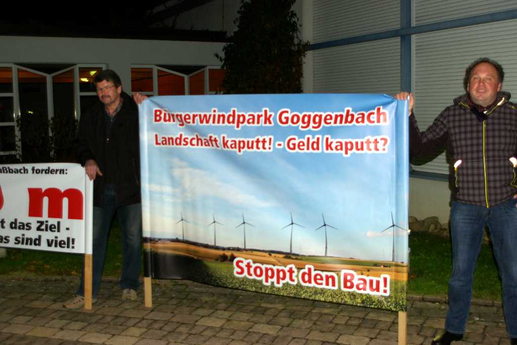 Fotostrecke "Bürgerbeteiligung zum Thema Windkraft in Neuensteins Stadthalle"