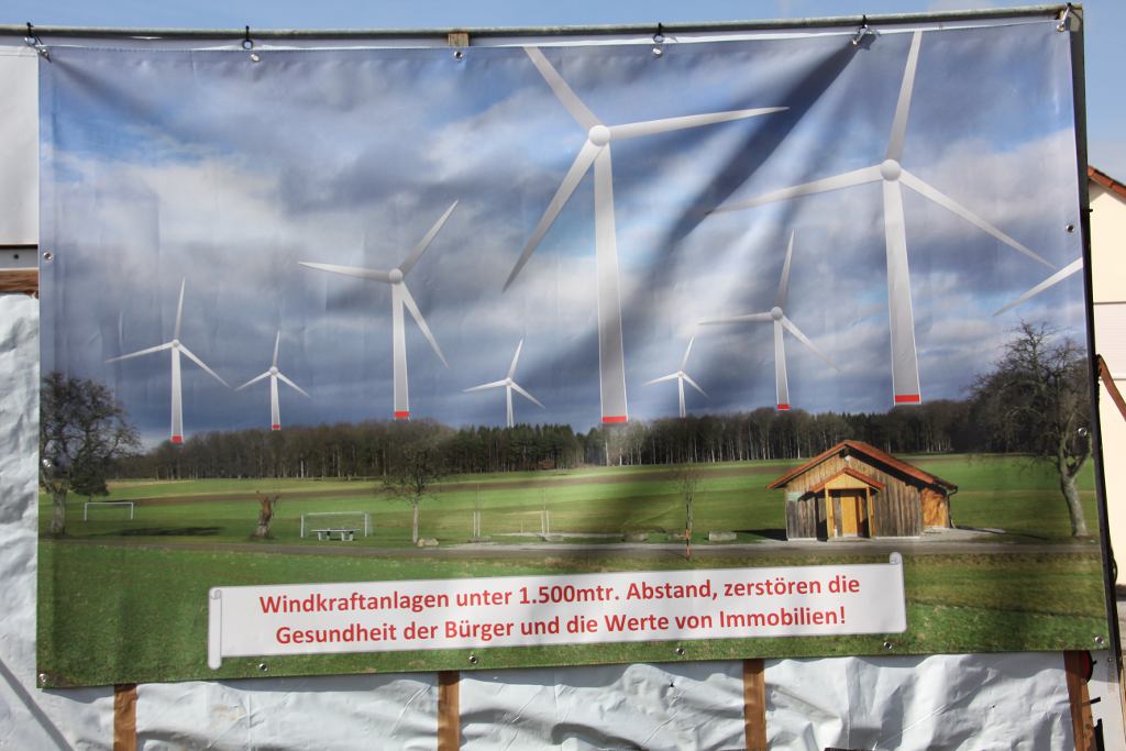 Infoveranstaltung zur exemplarischen Darstellung der Höhe der geplanten Windkraftanlagen für das GVV Gebiet